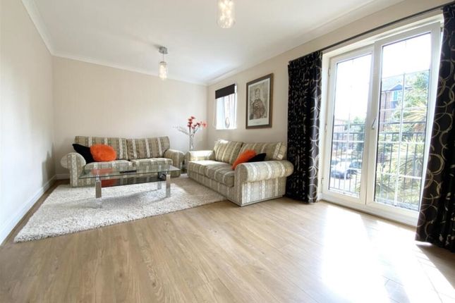 13, Harrison Way, Cardiff photo 3