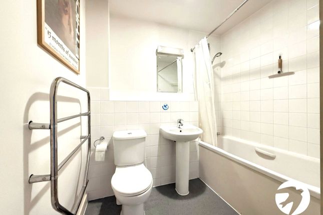 Flat D315,, Nara Building, Conington Road photo 4