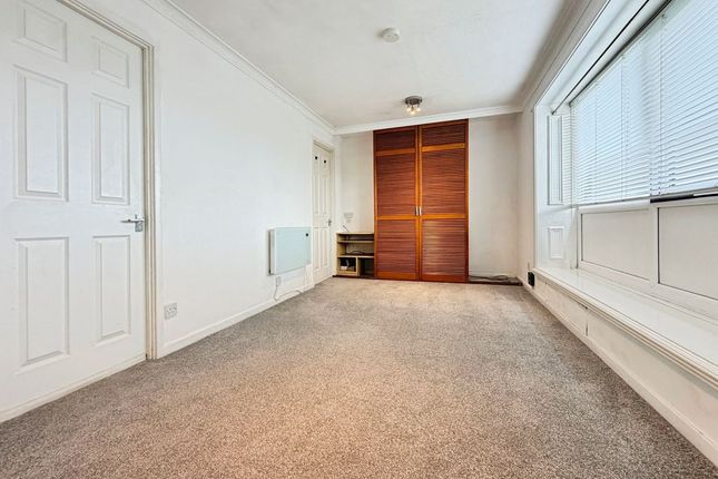 52, Rosedale, Wallsend photo 3