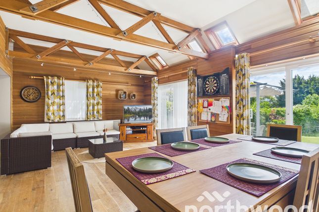 Meadows, Faversham Road, Boughton Aluph photo 4