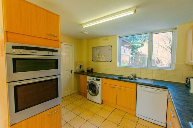 37 Herons Way, Selly Oak, Birmingham photo 4