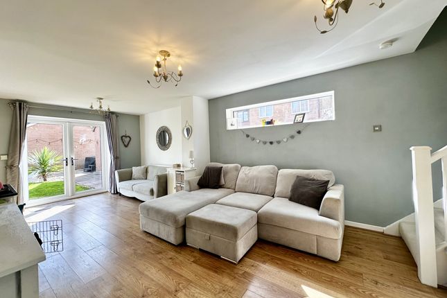 27, Meadowsweet Road, Knutsford photo 3