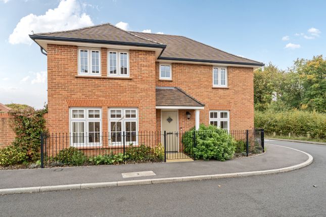 1368942-21-68Ece2...