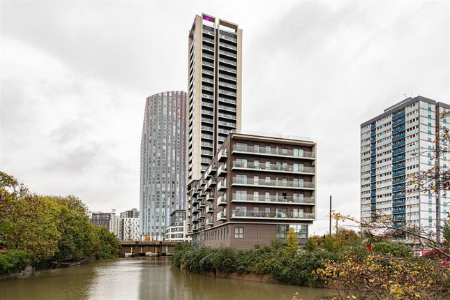Thumbnail Flat for sale in High Street, Stratford