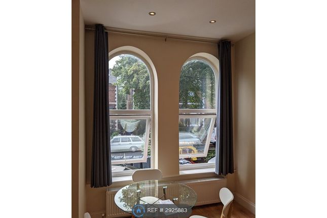 Flat, Osborne Road, Levenshulme photo 4