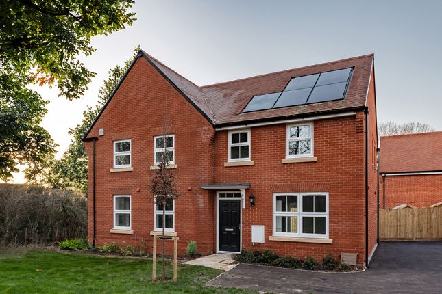 3-bed semi-detached on H8716263, Highgrove, Main Road, Bosham, £410,000