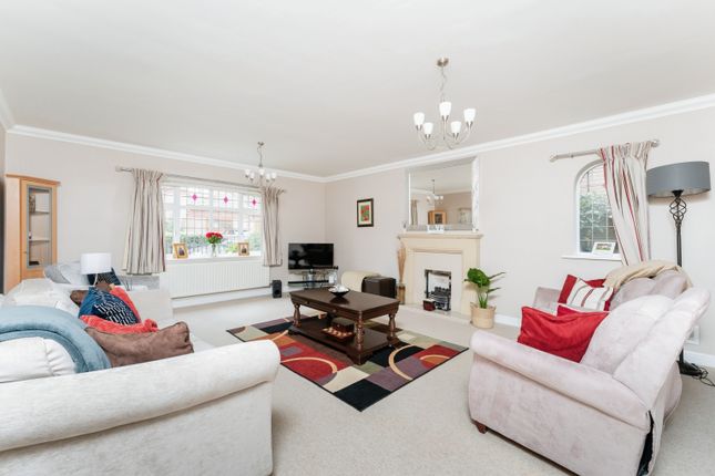 3, Glade Drive, Ellesmere Port photo 2