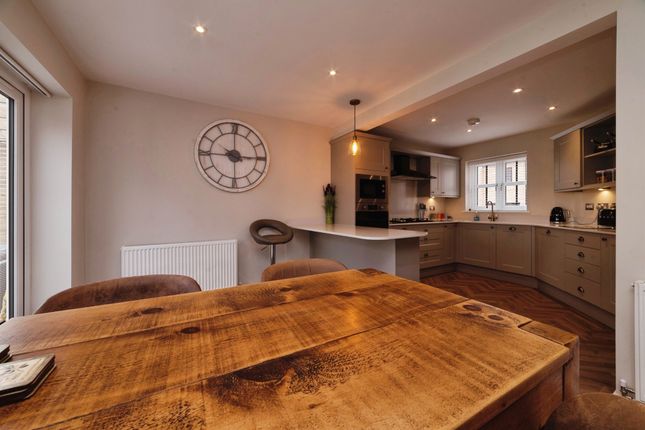 23, Warren Drive, BEVERLEY photo 4