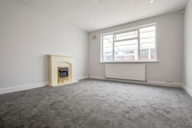 14 Brixham Drive, Wigston photo 2