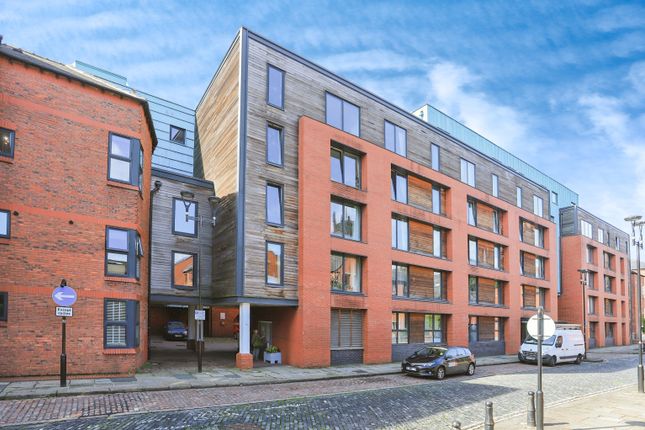 Thumbnail Flat for sale in The Chandlers, Leeds, West Yorkshire