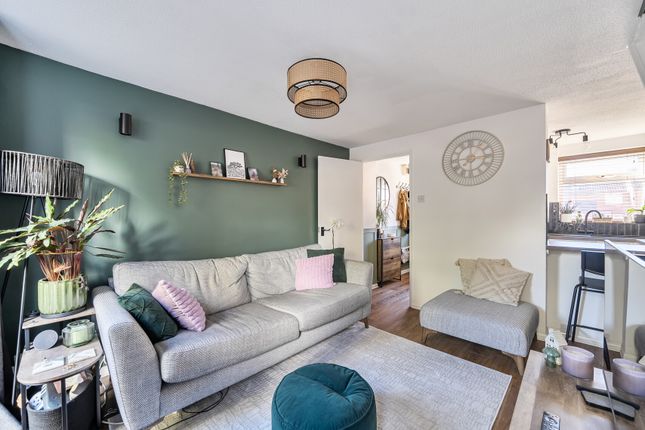 Deacons Place, Cheltenham photo 3
