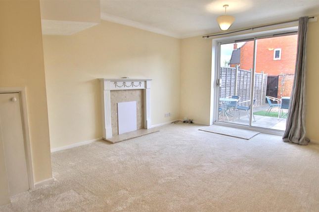 7, Cypress Road, Tewkesbury photo 4