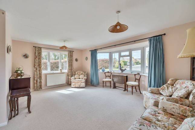 5 Rozelle Close, Winchester photo 2