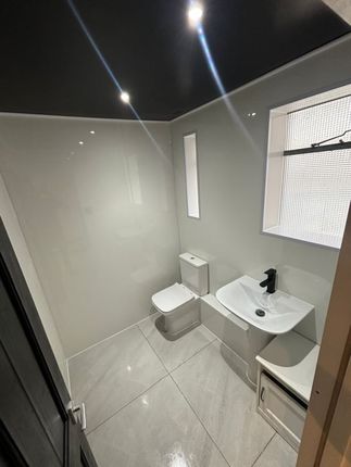 13 Picton Arcade, Swansea photo 4