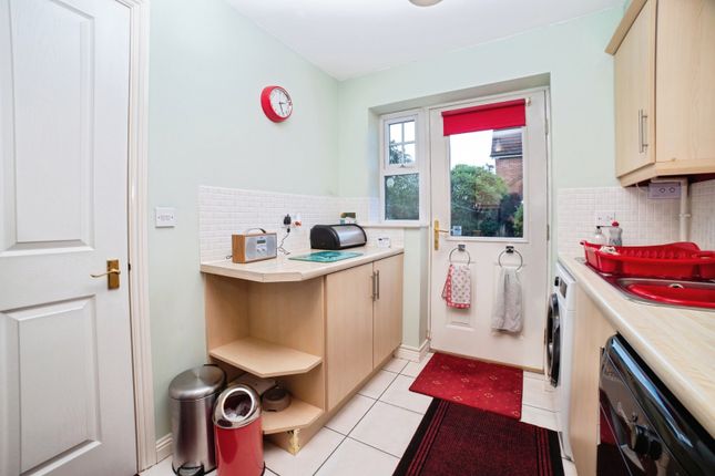 22, Fisher Close, Nottinghamshire photo 3