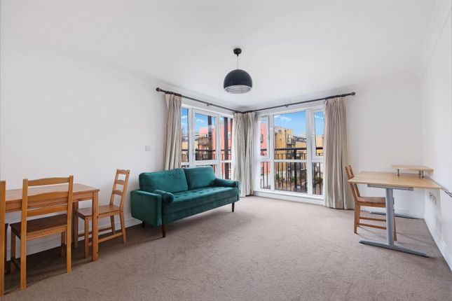 Flat 48 Coalstore, 5, Candle Street, London photo 2