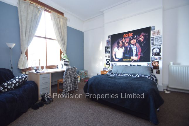 Thumbnail End terrace house to rent in St Johns Terrace, Hyde Park, Leeds