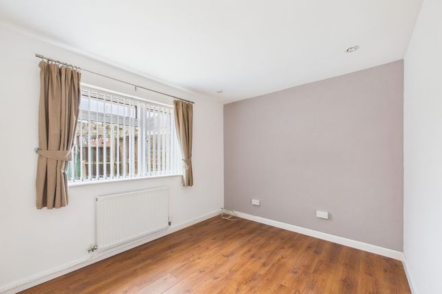 2, Ennerdale Road, Cheltenham photo 4