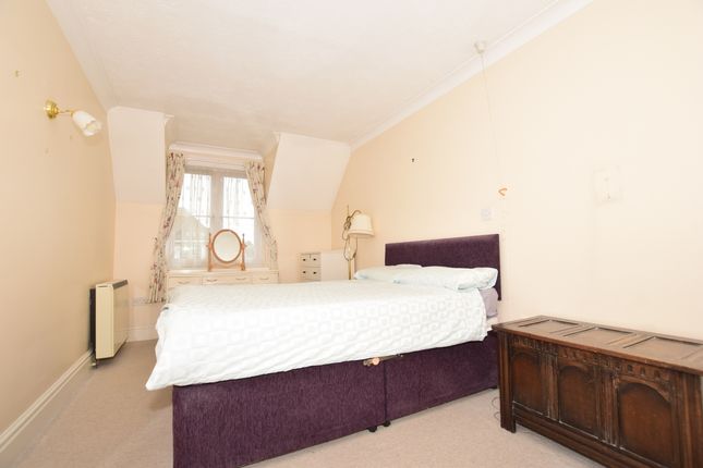 Flat to rent in Gange Mews, Middle Row, Faversham