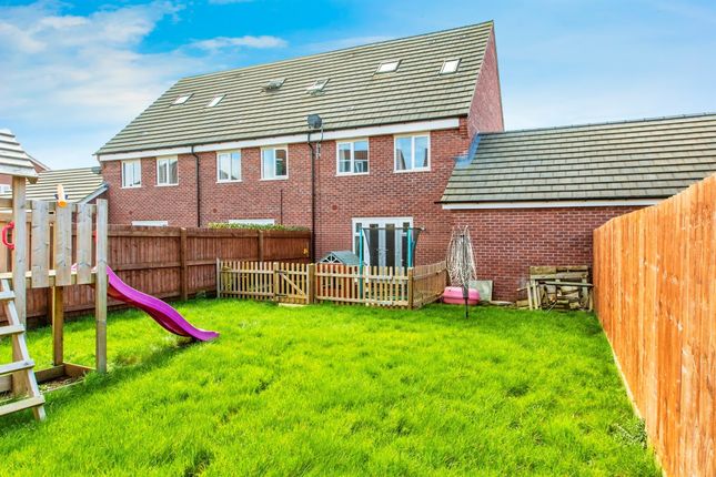 Thumbnail End terrace house for sale in Acacia Crescent, Raunds, Wellingborough