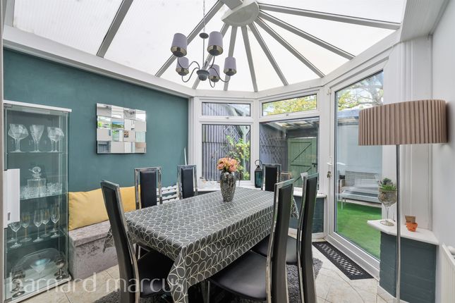 49, Gainsborough Road, Epsom photo 3