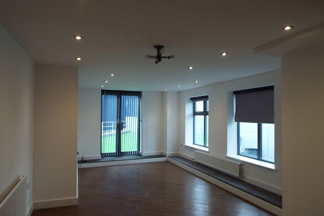 Thumbnail Duplex to rent in Fox Street, Leicester