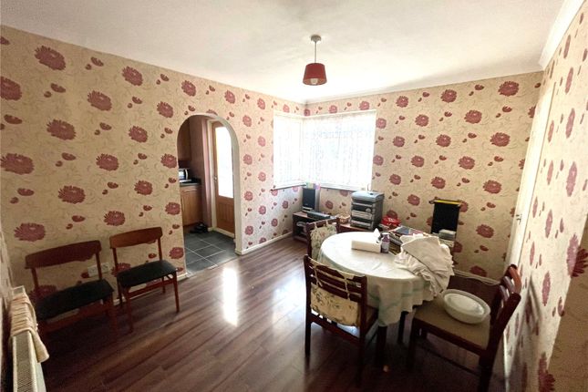 15, Brocksford Avenue, Essex photo 4