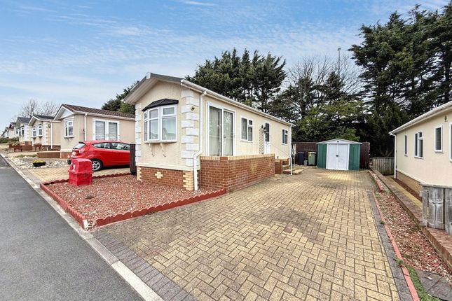 2-bed caravan on 48, Easington Road, Hartlepool, £20,000