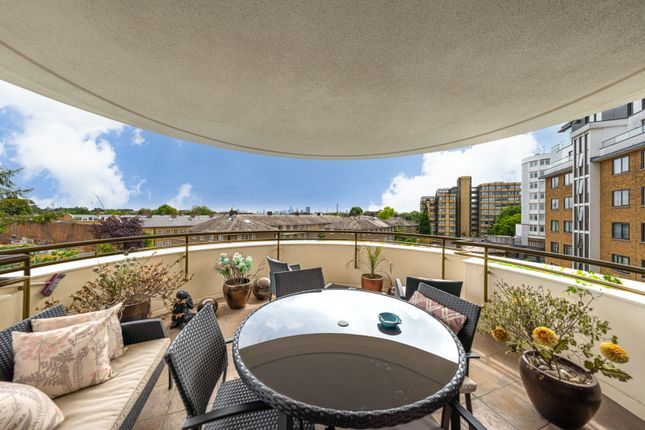 Flat for sale in The Terraces, 12 Queens Terrace, London