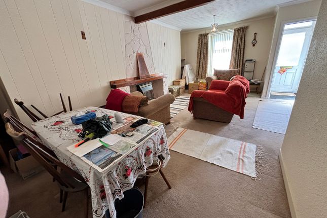 33, St Catherine Street, Carmarthen photo 3