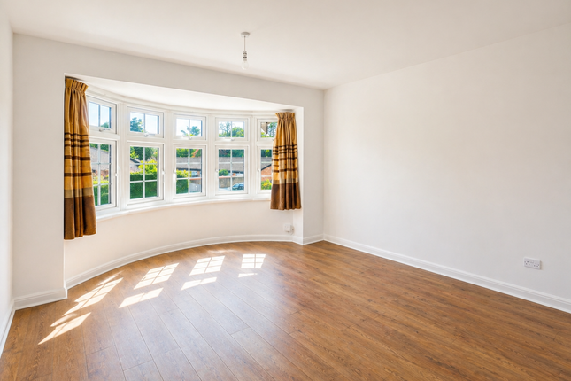 14, Ashdown Road, Hillingdon photo 3