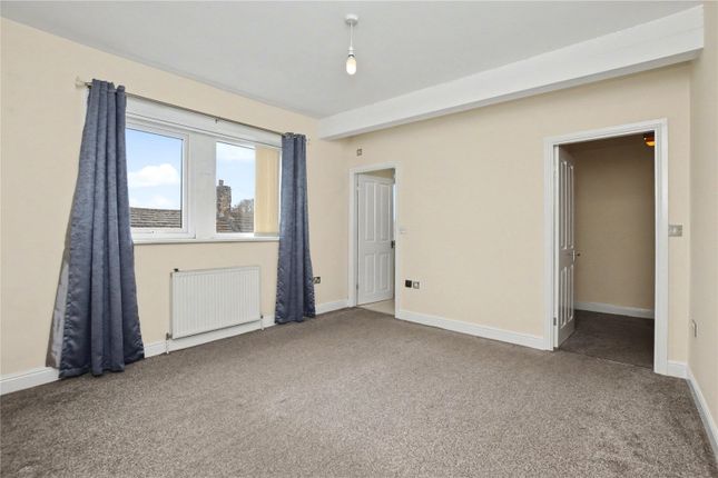 5, Woodland View, Pudsey photo 4