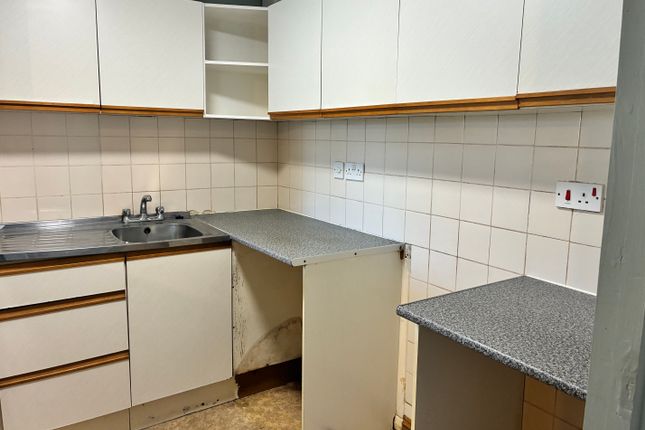 6, 5, Lake Drive, Peacehaven photo 4
