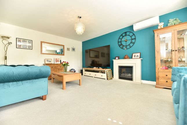 12 Wrights Way, Huntingdon photo 2