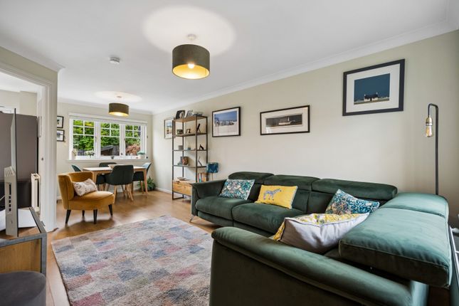 28, Rowan Crescent, Menstrie photo 2