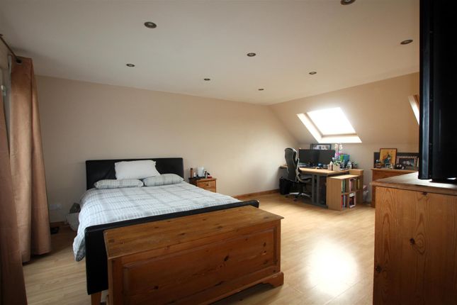 End terrace house for sale in Norbury Avenue, London