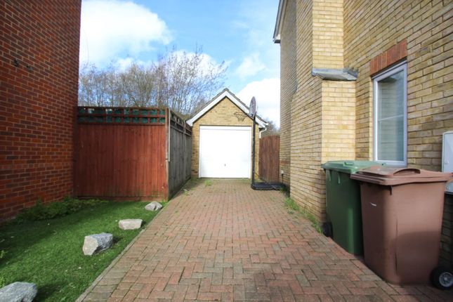 58, Norfolk Place, Grays photo 3