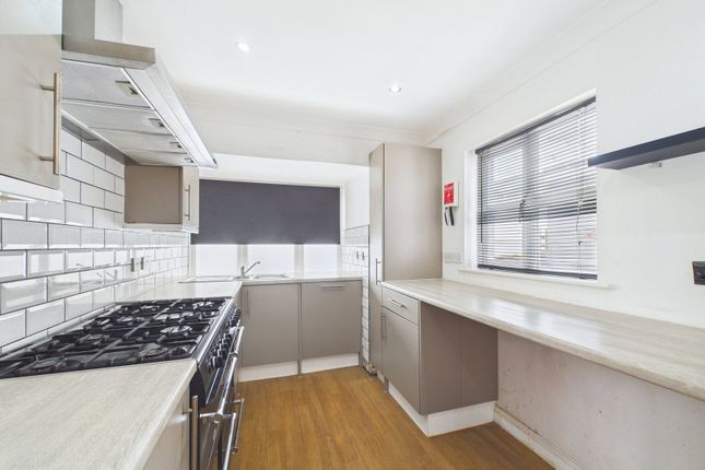 The Links,2, Petitor Road, Torquay photo 2