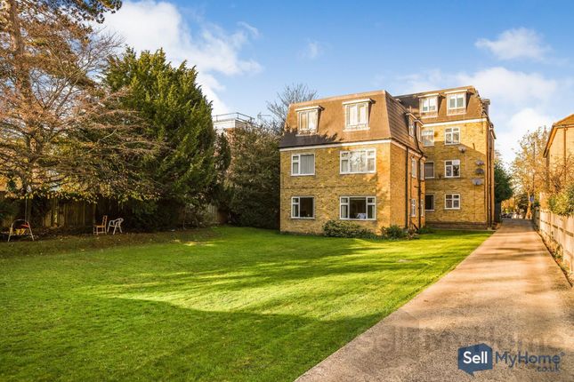 2-bed flat on 10 Walton Court Warham Road, South Croydon, £300,000