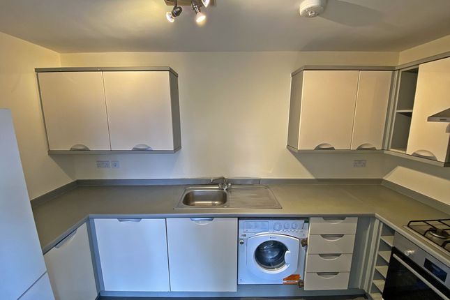 41, De Havilland Square, Ilford photo 4