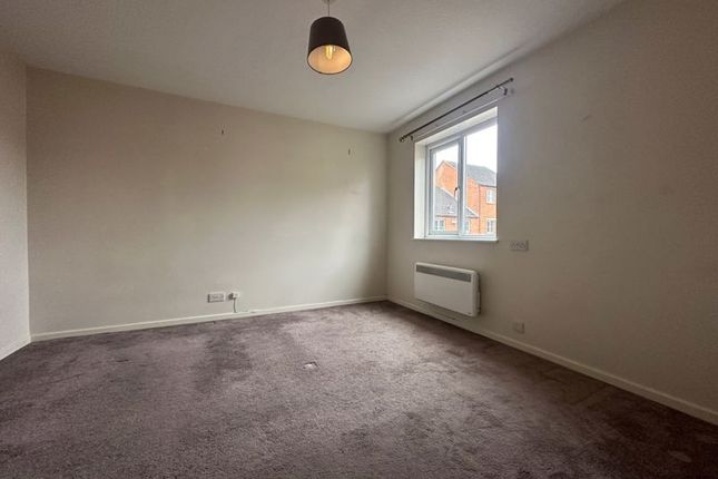 1, Calendula Court, Gloucester photo 5