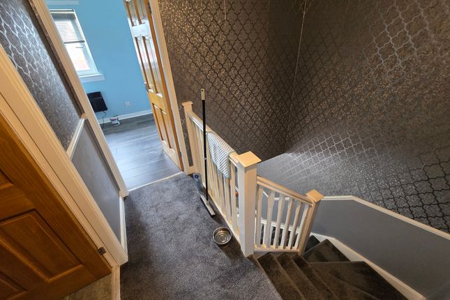 23 West Pilton Lea, Edinburgh photo 4