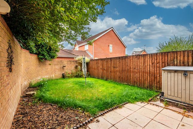 20, Clos Ger Y Maes, Swansea photo 4