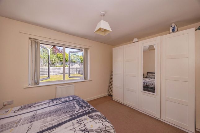 14, Portsea View, Havant photo 4
