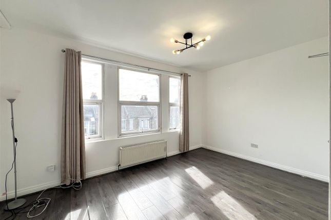 259, Forest Road, Walthamstow photo 2