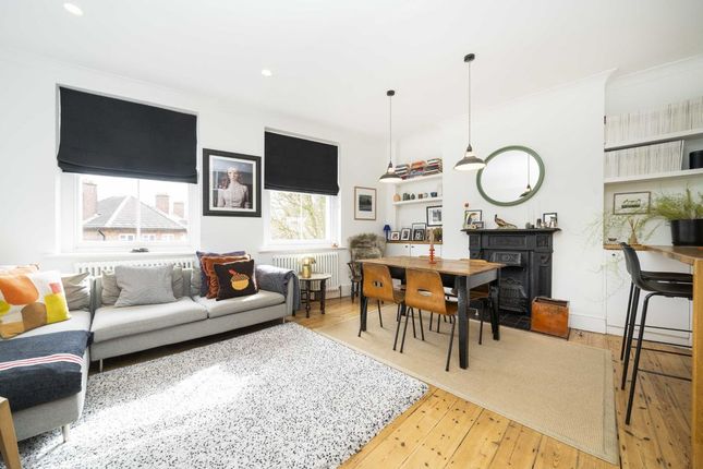Thumbnail Flat for sale in Goldsmiths Row, London
