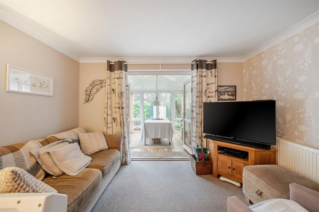 c, Albion Way, Verwood photo 2