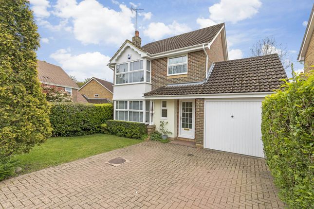 Thumbnail Detached house for sale in Greenfinch Way, Horsham