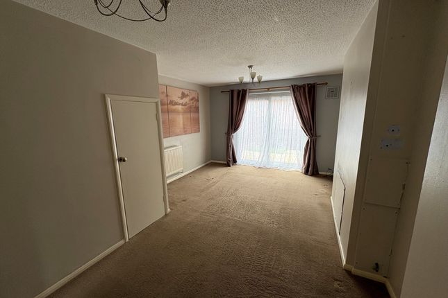 202 Lower Fairmead Road, Yeovil photo 3