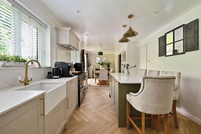 6, Shire Avenue, Fleet photo 3